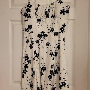 APNY Black and White Midi Sundress with Cap Sleeves
